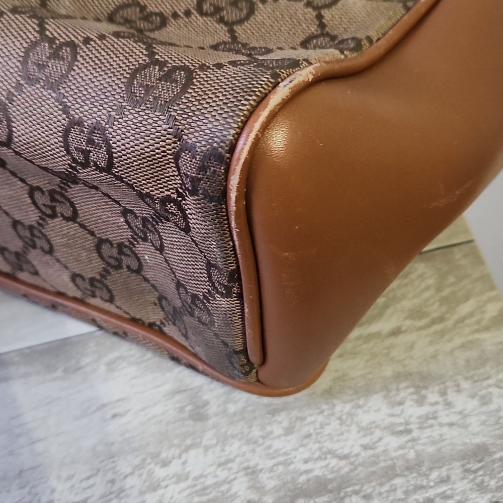 Gucci GG Canvas Tan and Brown Monogram Bag - Picture 11 of 14